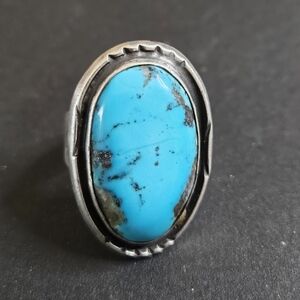 Handmade Kingman Navajo Sterling Silver Ring With Tuqouise
